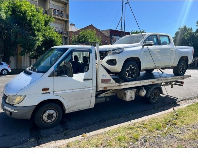 Grúa y auxilio mecánico 24 horas en Rosario